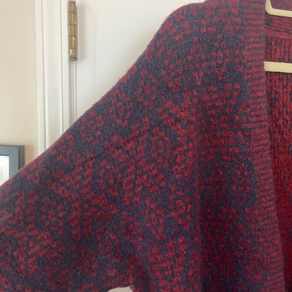 Old Navy Geometric Pattern Open Cardigan - Picture 4 of 8